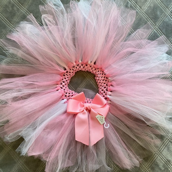Pink and White Tutu 6-12 months matching headband - Picture 3 of 7